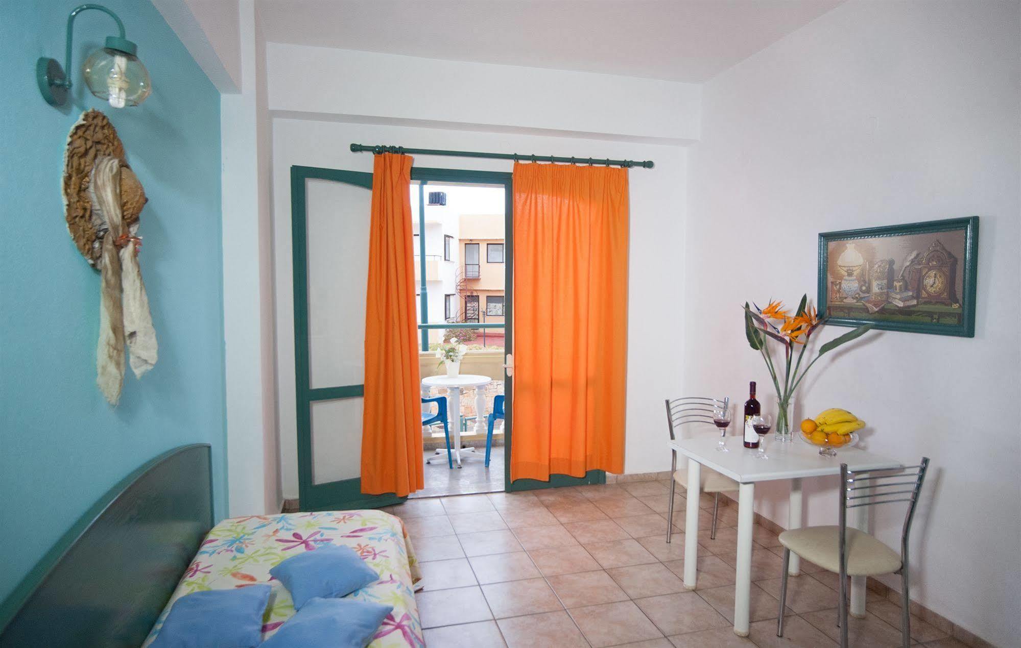Theoni Apartments Malia  Exterior photo